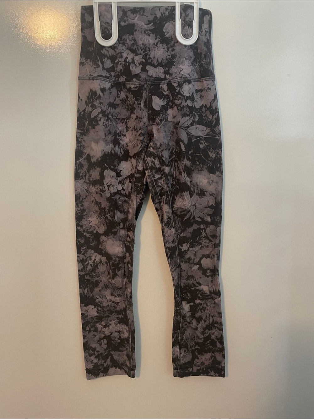 Lululemon Align Crop Gray/Violet 20” Leggings Size 0
